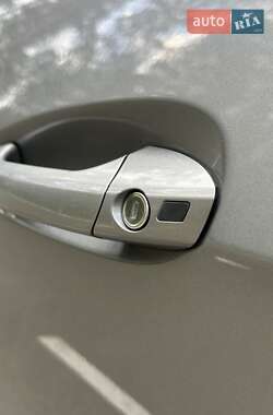 Універсал Mercedes-Benz E-Class 2013 в 