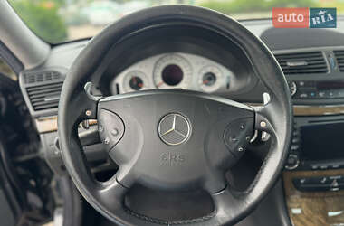 Седан Mercedes-Benz E-Class 2004 в 