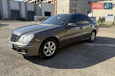 Седан Mercedes-Benz E-Class 2007 в Черновцах