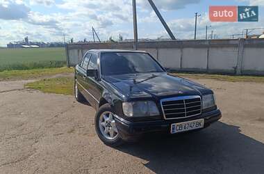 Седан Mercedes-Benz E-Class 1989 в Бобровице