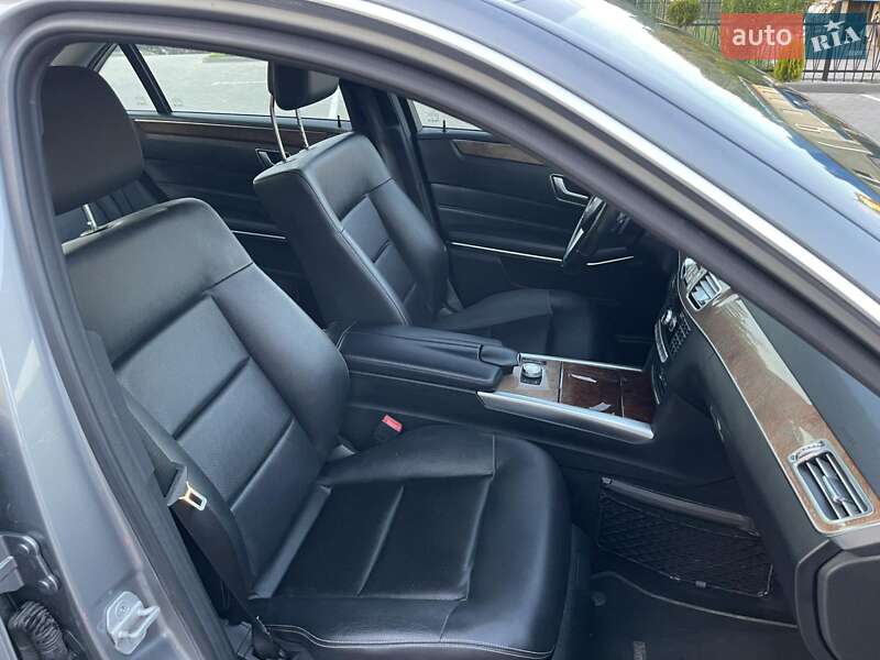 Седан Mercedes-Benz E-Class 2013 в Луцьку
