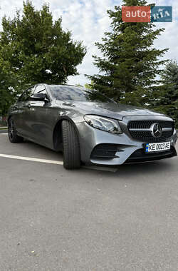 Седан Mercedes-Benz E-Class 2018 в Днепре