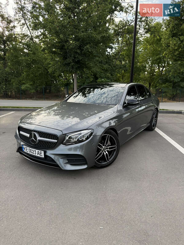 Седан Mercedes-Benz E-Class 2018 в Днепре