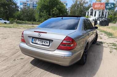 Седан Mercedes-Benz E-Class 2004 в 