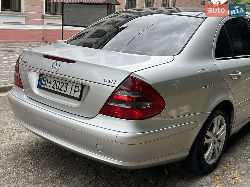 Седан Mercedes-Benz E-Class 2004 в Кіцмані