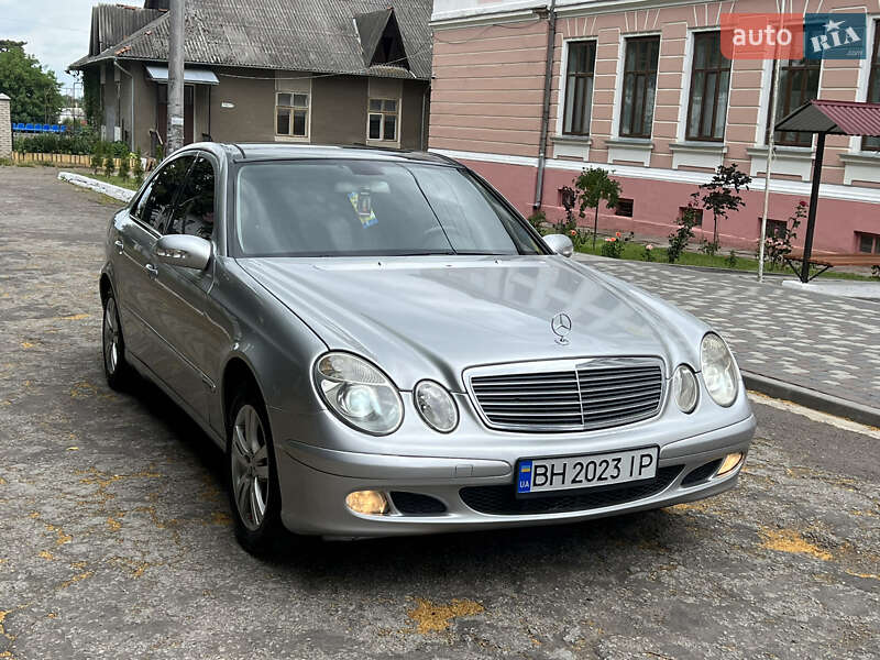 Седан Mercedes-Benz E-Class 2004 в Кіцмані
