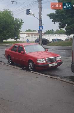 Седан Mercedes-Benz E-Class 1994 в Вінниці