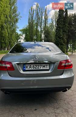Седан Mercedes-Benz E-Class 2011 в 