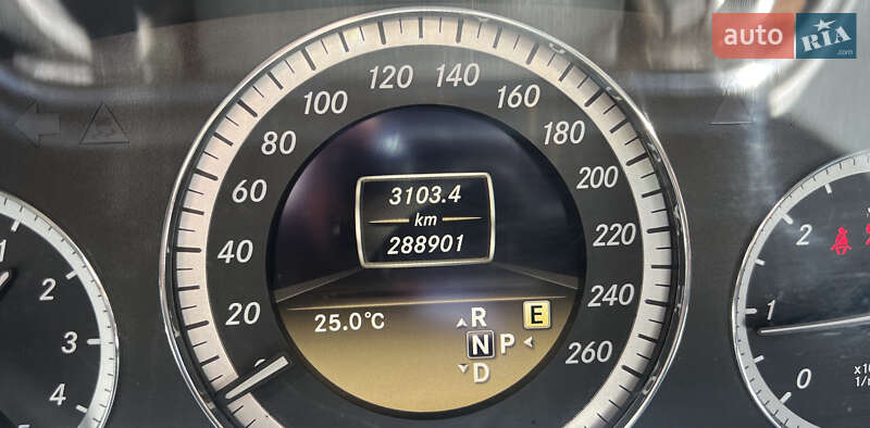 Седан Mercedes-Benz E-Class 2012 в Кропивницькому