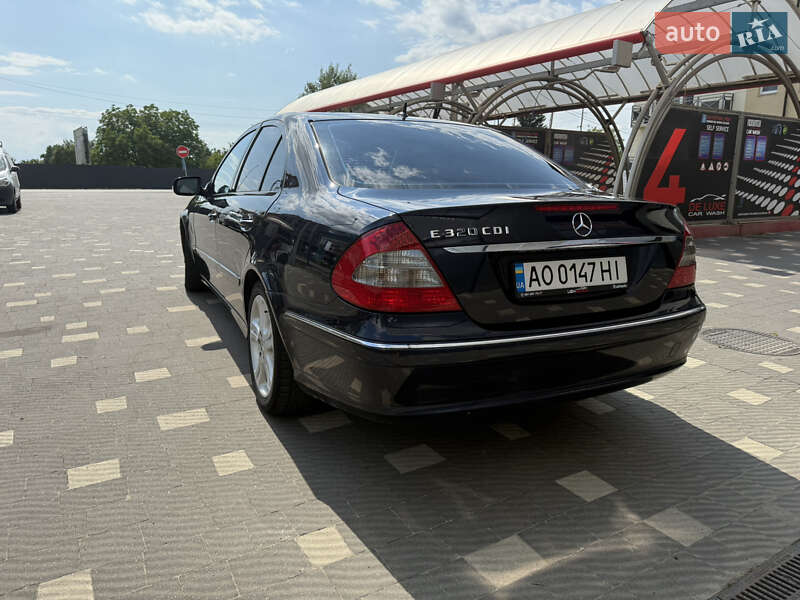 Седан Mercedes-Benz E-Class 2007 в Ужгороде