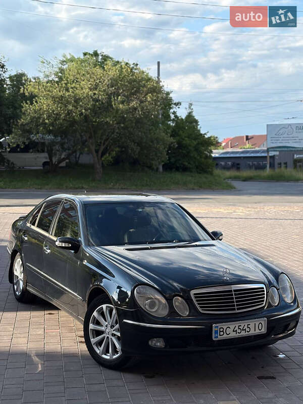 Mercedes-Benz E-Class 2002