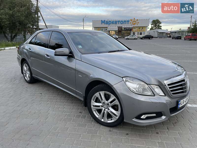 Mercedes-Benz E-Class 2010