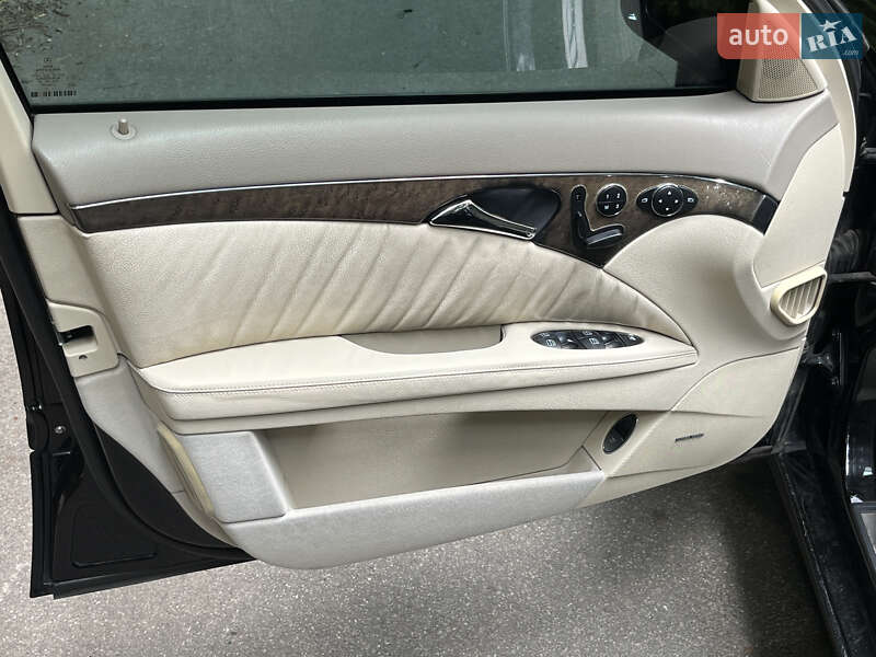 Седан Mercedes-Benz E-Class 2005 в Киеве