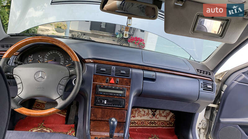 Седан Mercedes-Benz E-Class 1999 в Белой Церкви