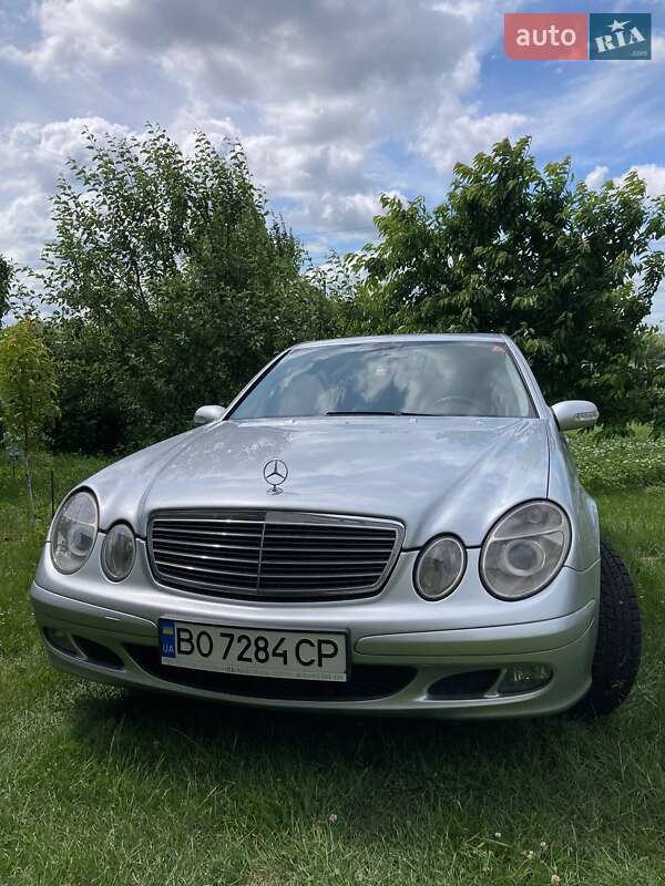 Mercedes-Benz E-Class 2005