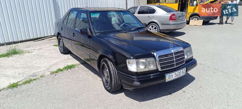 Седан Mercedes-Benz E-Class 1989 в Каменец-Подольском