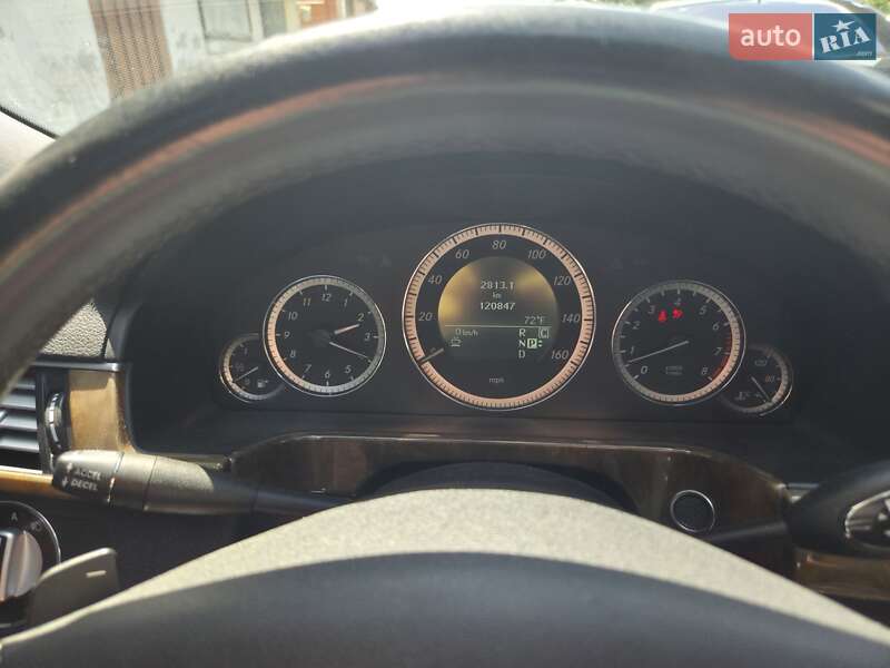 Седан Mercedes-Benz E-Class 2010 в Киеве