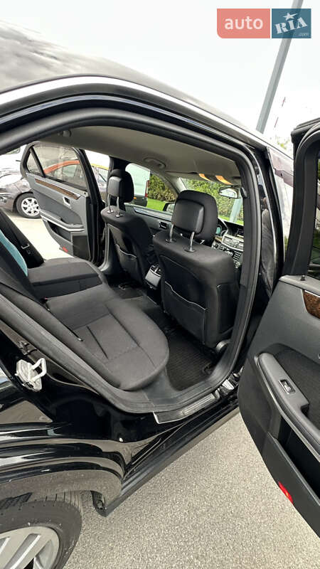 Седан Mercedes-Benz E-Class 2010 в Киеве