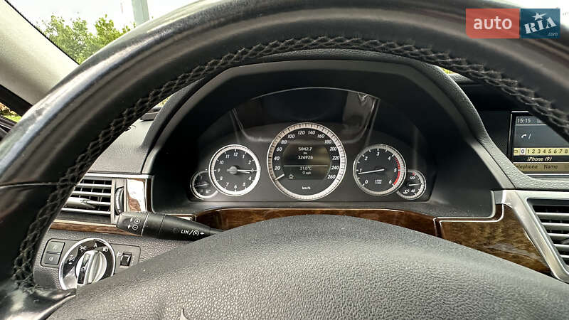 Седан Mercedes-Benz E-Class 2010 в Киеве