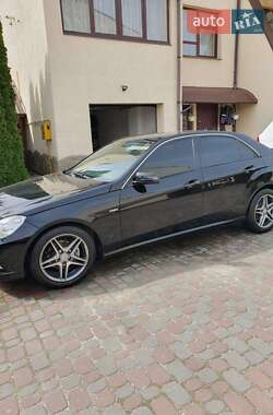 Седан Mercedes-Benz E-Class 2012 в 