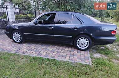 Седан Mercedes-Benz E-Class 2001 в 