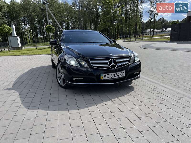 Купе Mercedes-Benz E-Class 2012 в Ковелі