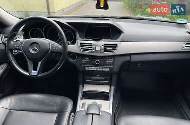 Универсал Mercedes-Benz E-Class 2015 в 