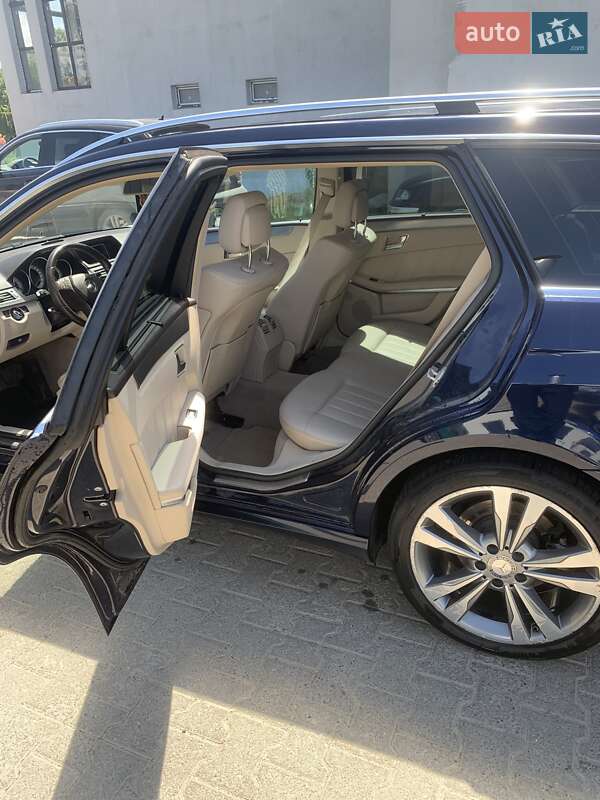 Універсал Mercedes-Benz E-Class 2015 в Сторожинці