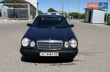Седан Mercedes-Benz E-Class 1999 в Городку