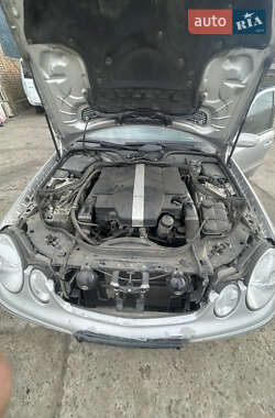 Седан Mercedes-Benz E-Class 2004 в Одесі