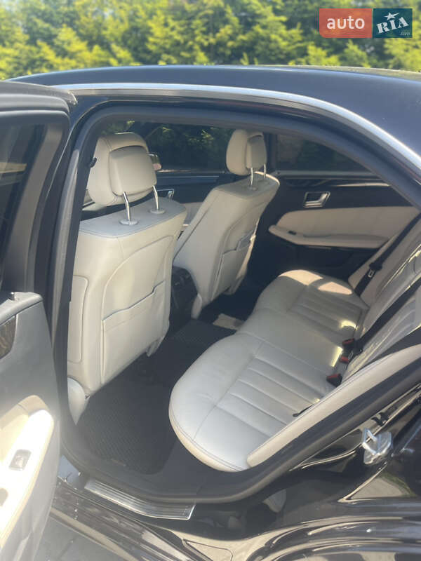 Седан Mercedes-Benz E-Class 2013 в Шепетівці