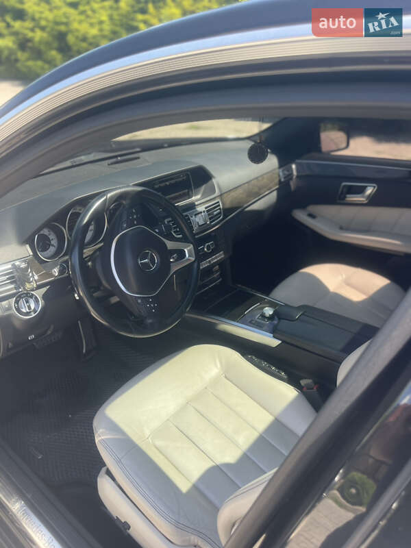 Седан Mercedes-Benz E-Class 2013 в Шепетівці