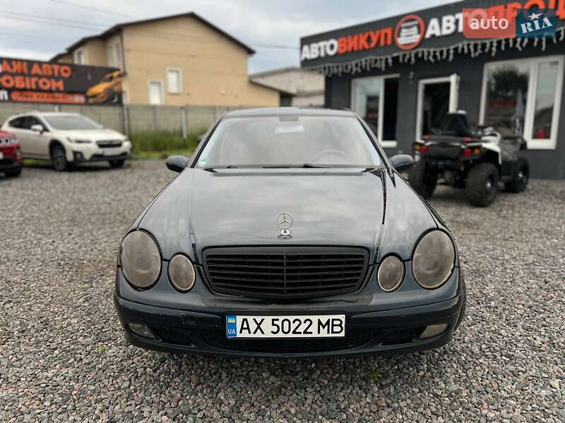 Mercedes-Benz E-Class 2002