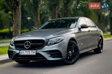 Седан Mercedes-Benz E-Class 2016 в Києві