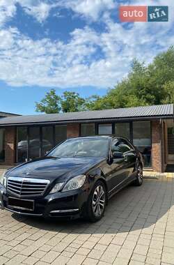 Седан Mercedes-Benz E-Class 2012 в Ужгороді