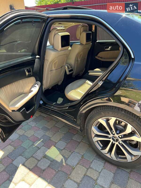 Седан Mercedes-Benz E-Class 2012 в Ужгороде