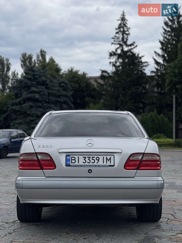 Седан Mercedes-Benz E-Class 2000 в Кременчуці