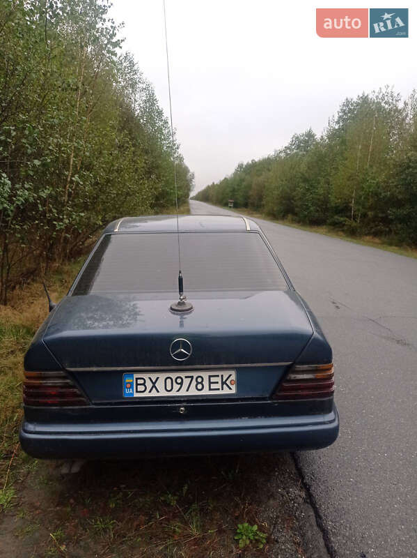 Mercedes-Benz E-Class 1988