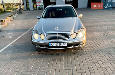 Седан Mercedes-Benz E-Class 2005 в Буче