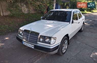 Седан Mercedes-Benz E-Class 1989 в Нежине