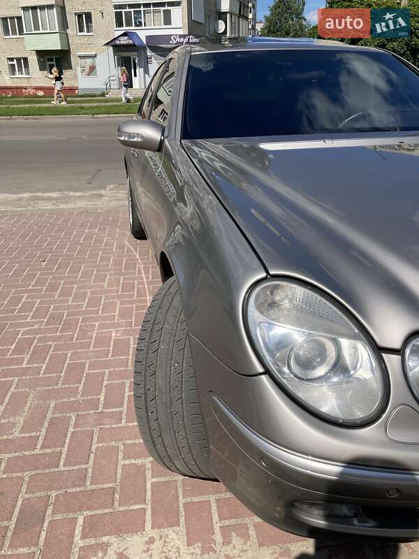 Седан Mercedes-Benz E-Class 2003 в Шостке