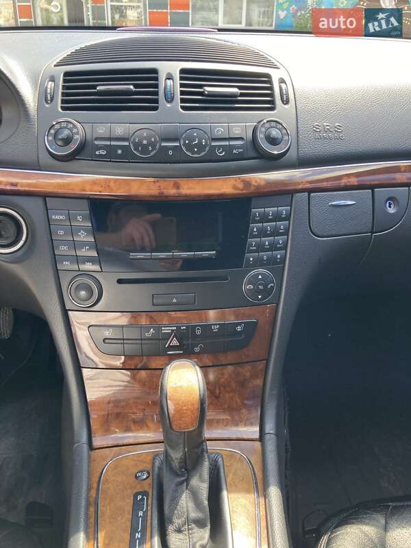 Седан Mercedes-Benz E-Class 2003 в Шостке