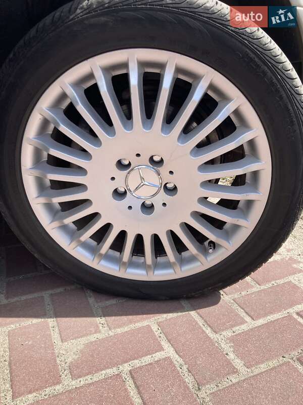 Седан Mercedes-Benz E-Class 2003 в Шостке