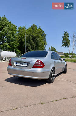 Седан Mercedes-Benz E-Class 2004 в 