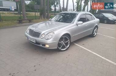 Седан Mercedes-Benz E-Class 2004 в Стрые