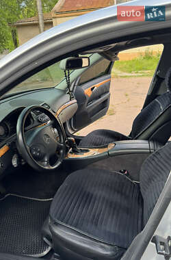 Седан Mercedes-Benz E-Class 2005 в 