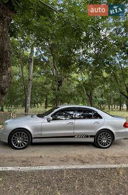 Седан Mercedes-Benz E-Class 2005 в 
