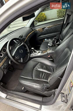 Седан Mercedes-Benz E-Class 2004 в 