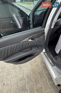 Седан Mercedes-Benz E-Class 2004 в 