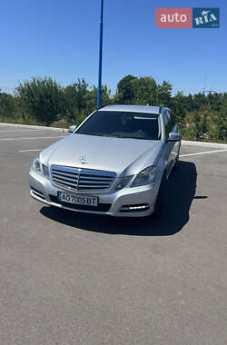 Универсал Mercedes-Benz E-Class 2012 в 